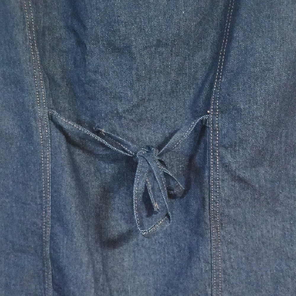 Women's Denim Sleeveless Vest - Picture 5 of 9